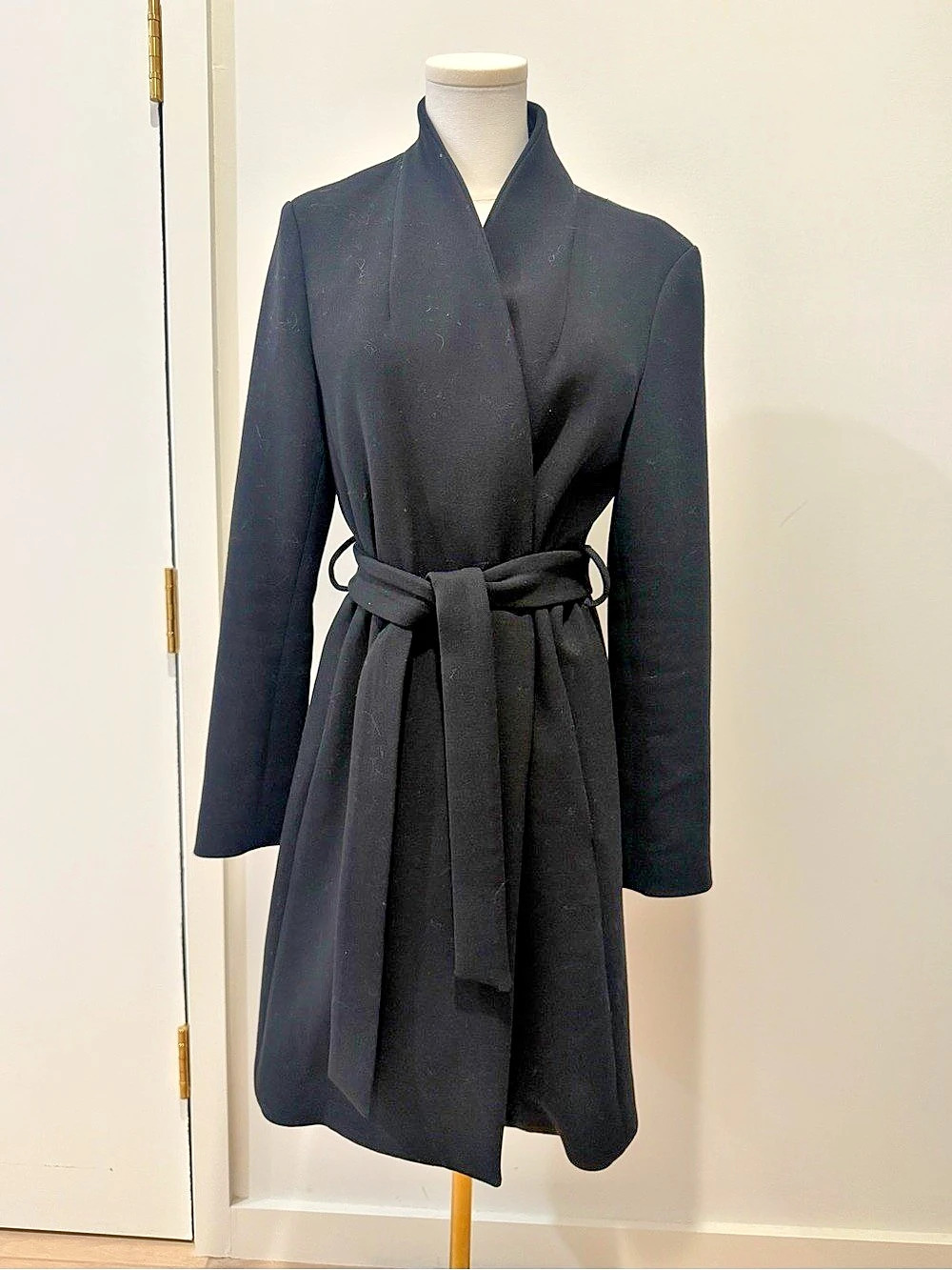 M.M. LaFleur Black Wool Blend Belted Coat Removable Quilted Liner M